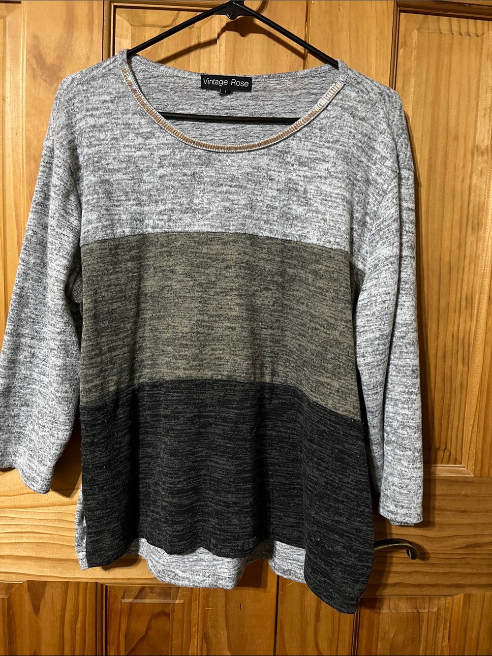 Vintage Rose Colorblock Knit Pullover - Gray/Olive/Black
